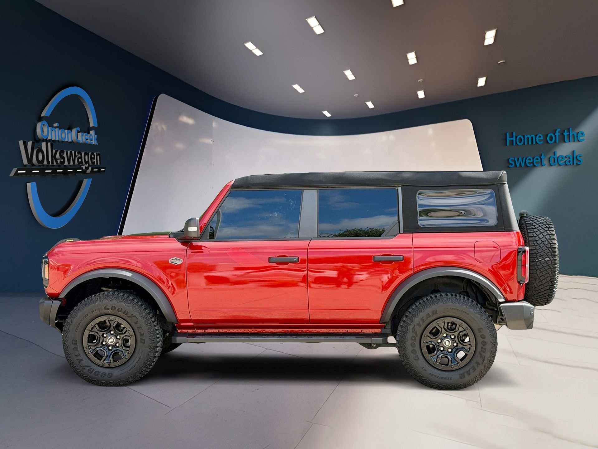 Used 2023 Ford Bronco Wildtrak AWD/4WD image 9