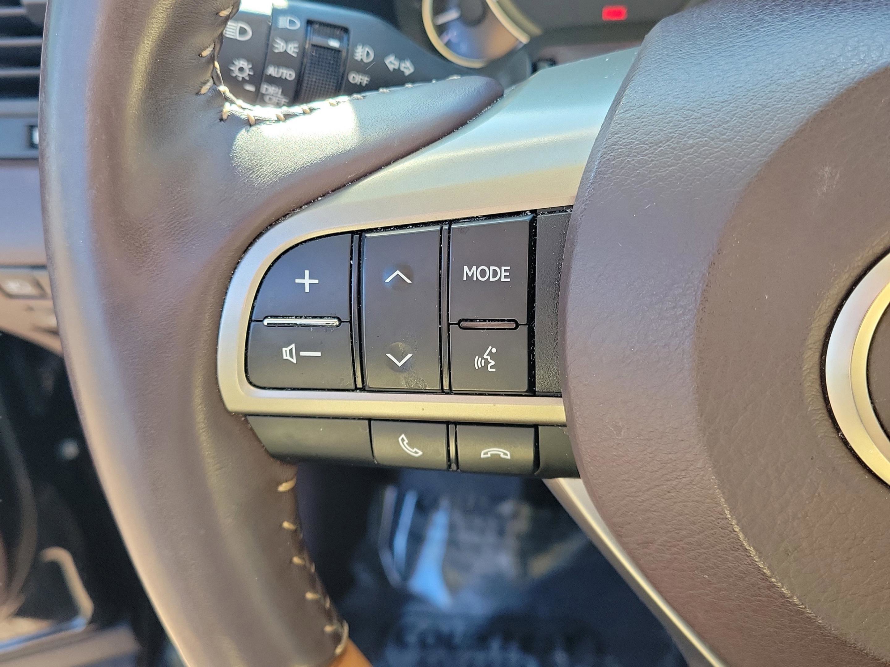 Used 2018 Lexus RX 350 FWD w/ Premium Package image 29