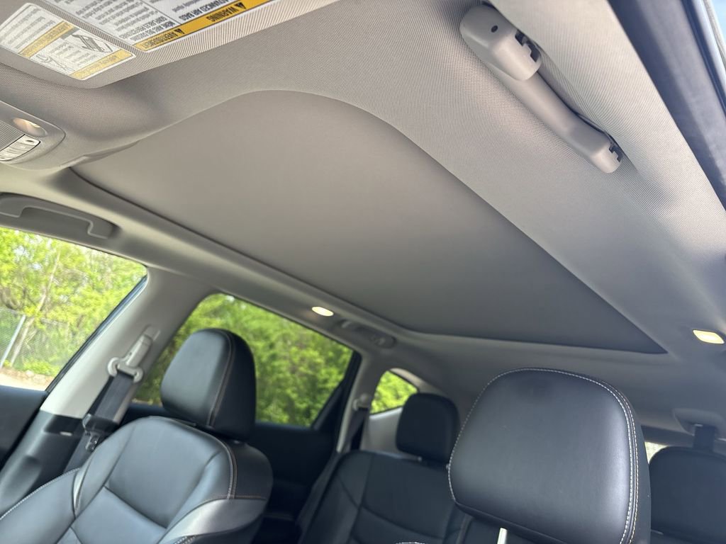 Certified 2024 Nissan Murano Platinum w/ Cargo Package image 25