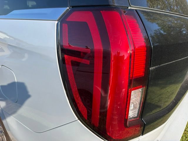 Used 2025 Ford Expedition Max Active AWD/4WD image 7