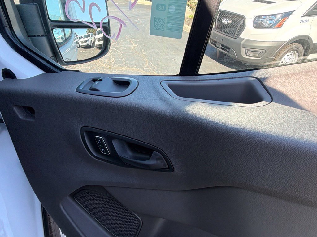 New 2027 Ford Transit 250 148 Medium Roof w/ Load Area Protection Package RWD image 27