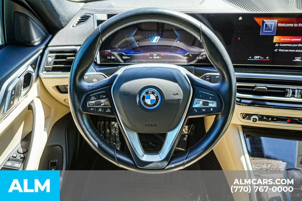 Used 2022 BMW i4 eDrive40 image 32