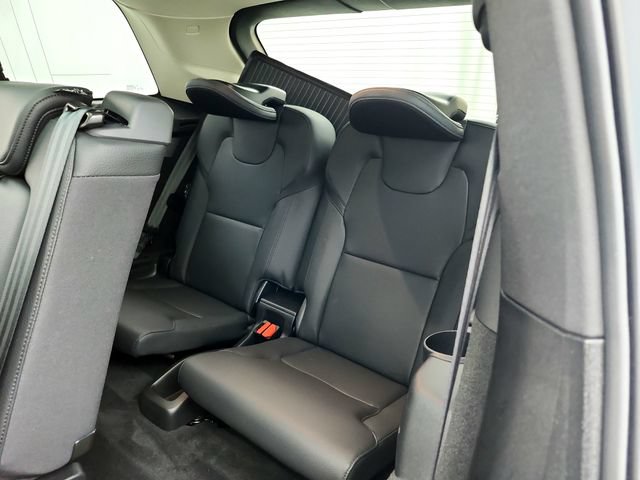 Certified 2023 Volvo XC90 T8 Plus w/ Protection Package Premier AWD/4WD image 28