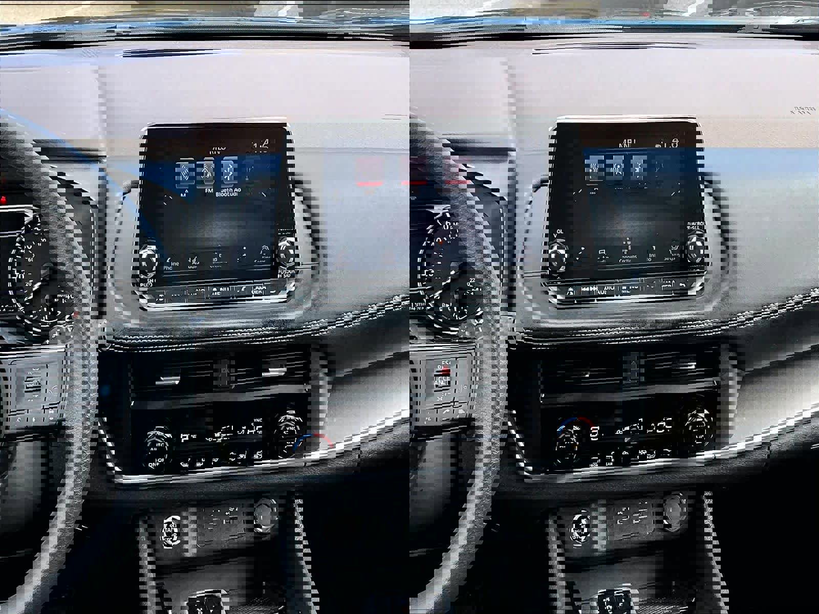 Certified 2023 Nissan Rogue SV image 18