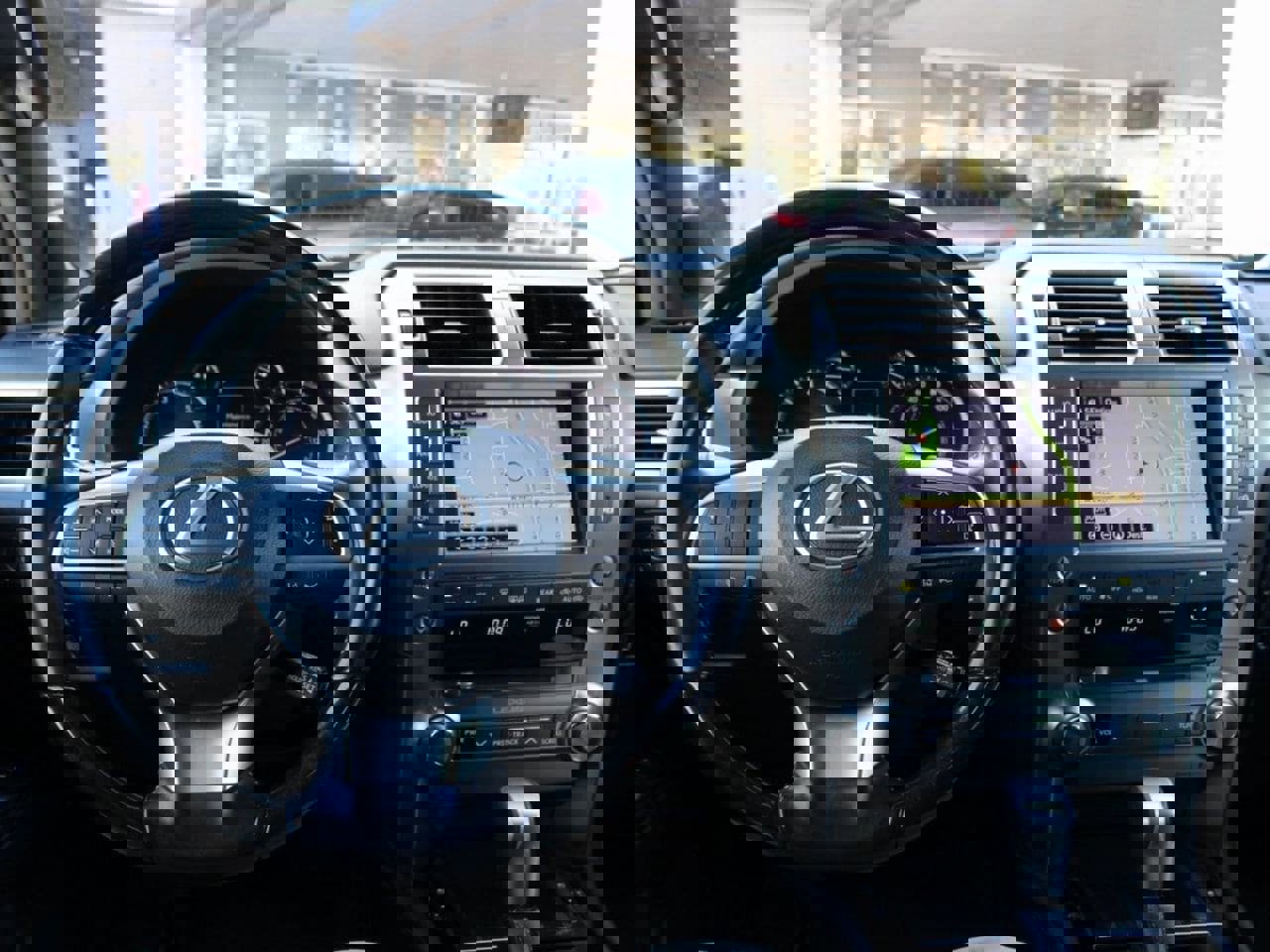 Used 2020 Lexus GX 460 Premium w/ Premium Package image 34