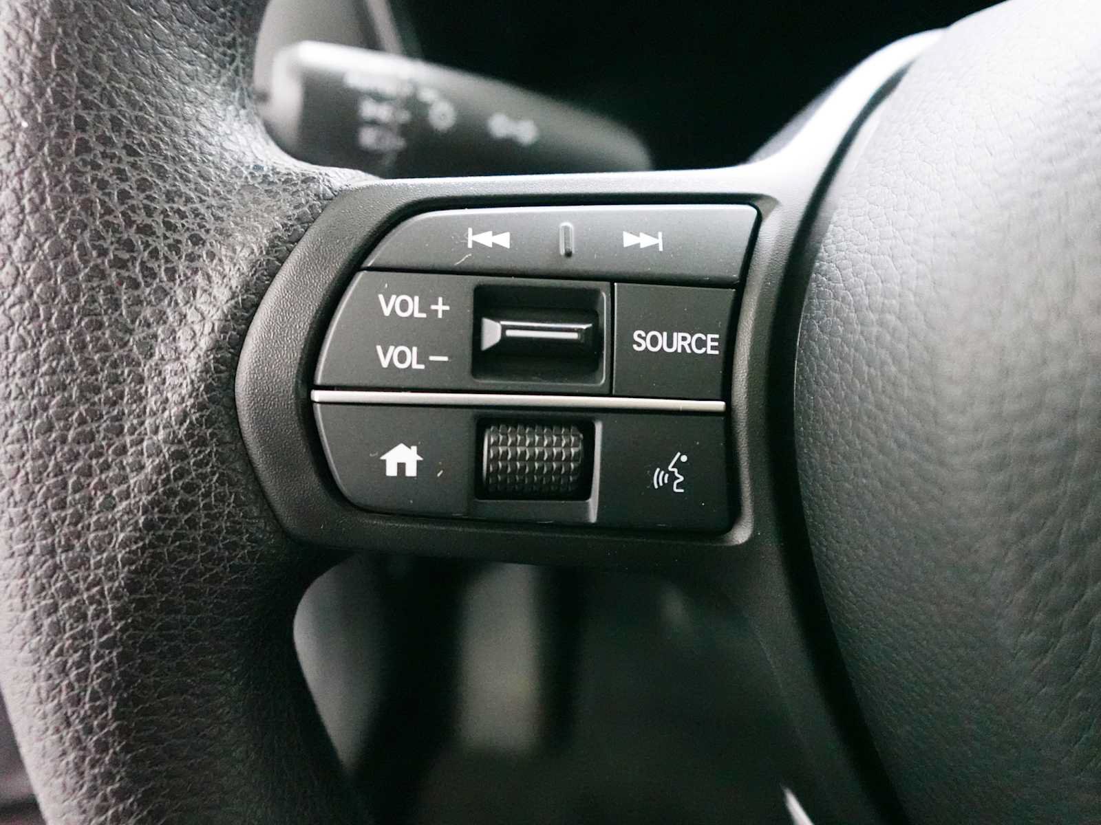 Used 2023 Honda CR-V EX image 17