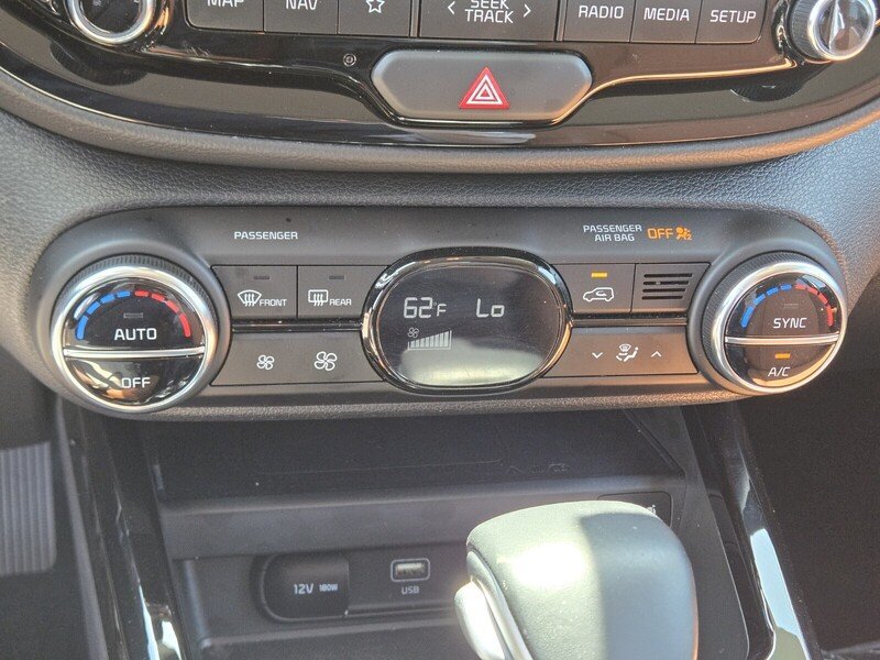 Certified 2025 Kia Soul EX FWD image 22