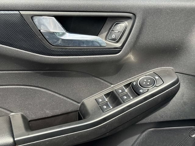 Used 2025 Ford Escape ST-Line Select AWD/4WD image 16
