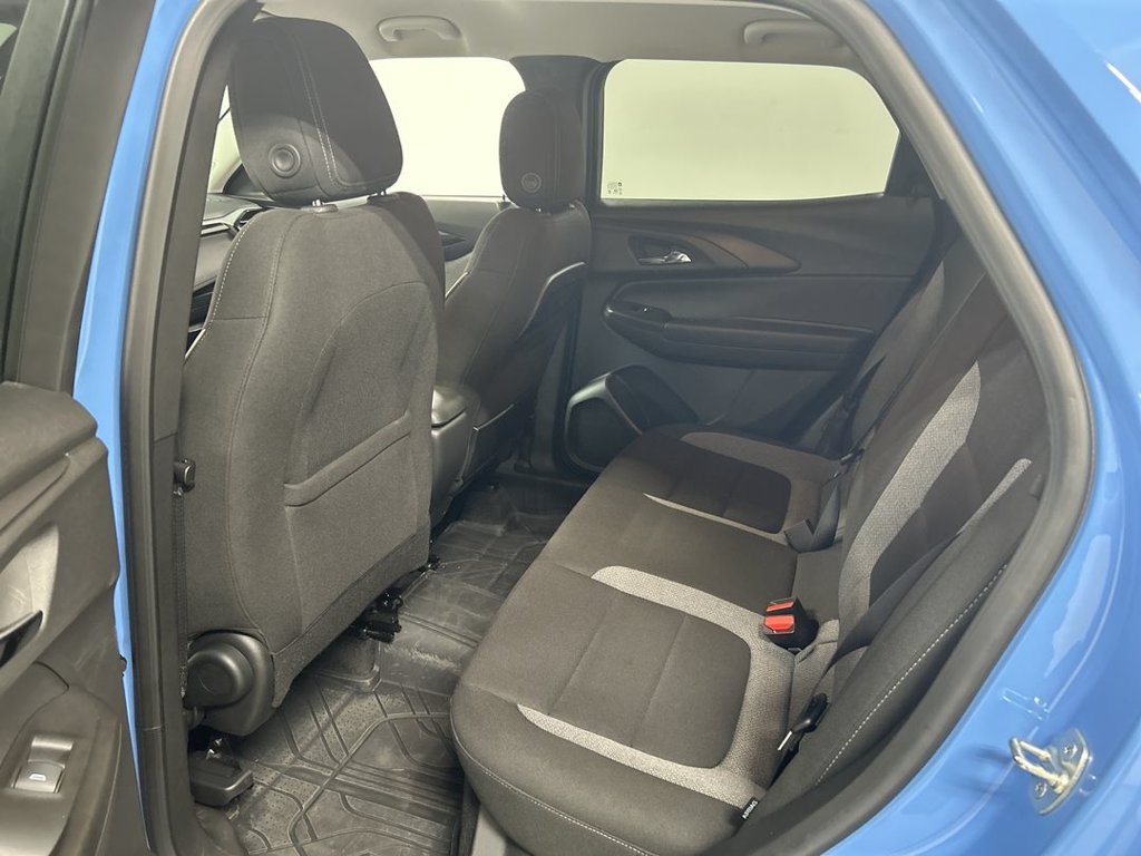Certified 2024 Chevrolet TrailBlazer LT w/ LT Cold Weather Package AWD/4WD image 19