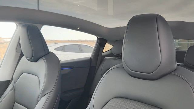 Used 2026 Tesla Model Y Long Range image 10