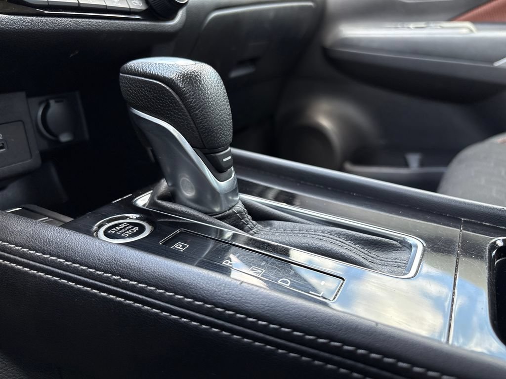 Used 2021 Nissan Kicks SR FWD image 15