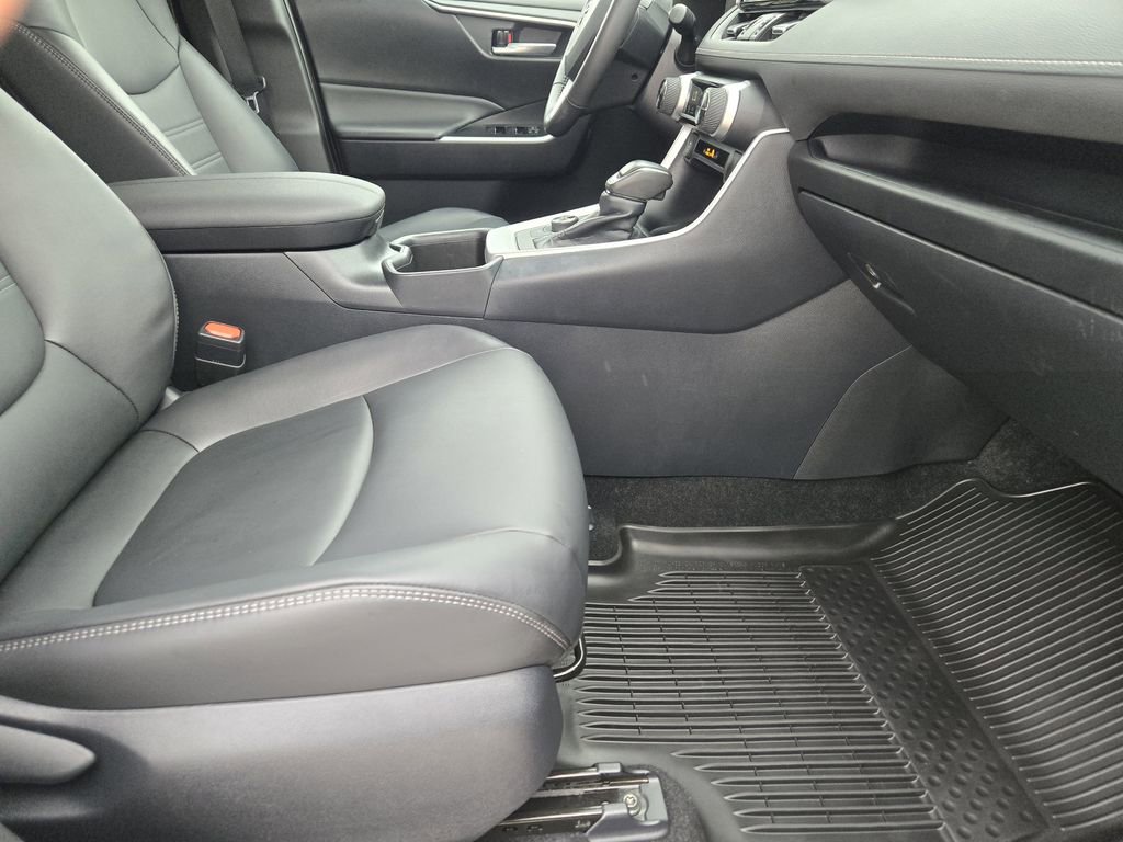 Certified 2025 Toyota RAV4 XLE Premium image 16