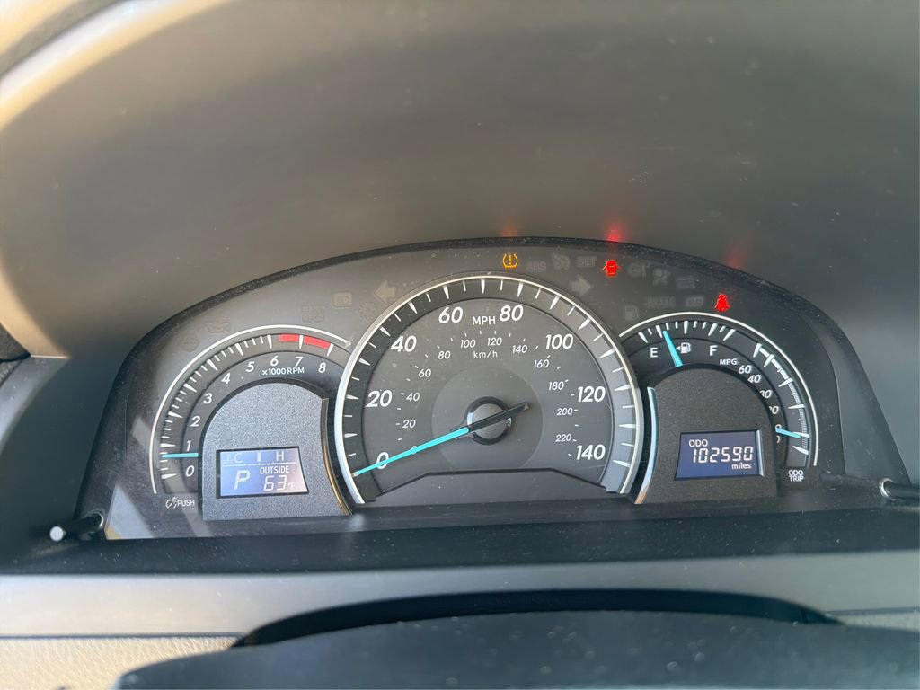 Used 2013 Toyota Camry LE image 17