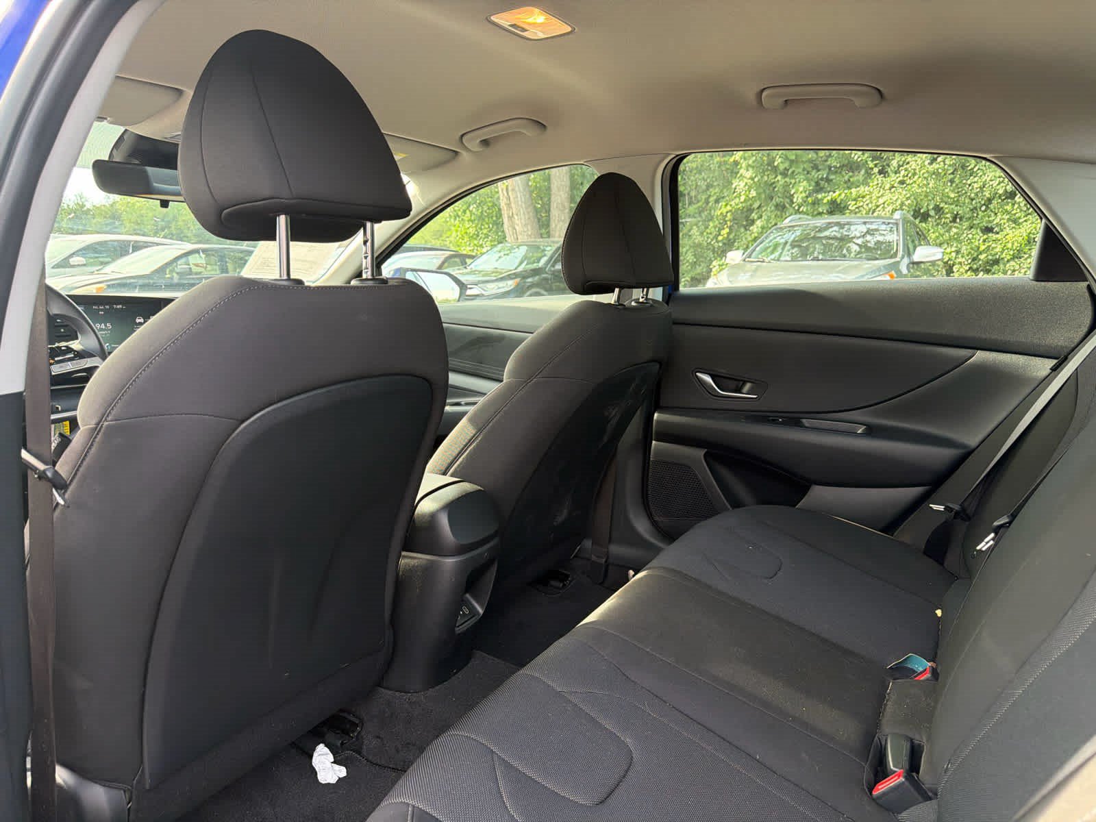 Certified 2025 Hyundai Elantra SE FWD image 6