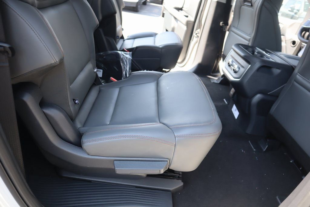 New 2025 Ford Expedition Max Active AWD/4WD image 16