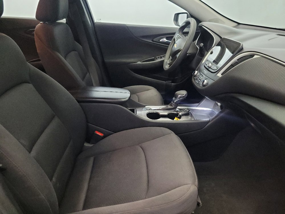 Used 2022 Chevrolet Malibu LT FWD image 21