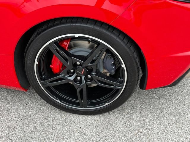 Used 2022 Chevrolet Corvette Stingray Preferred Conv w/ Z51 Performance Package RWD image 9