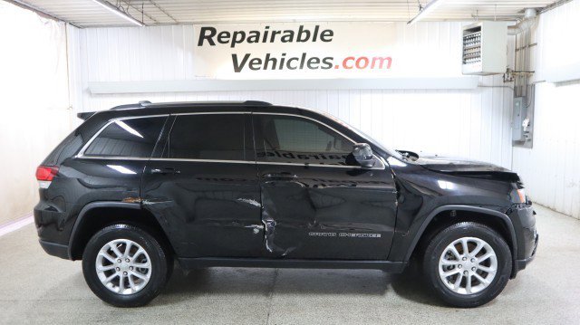 Used 2021 Jeep Grand Cherokee Laredo image 4