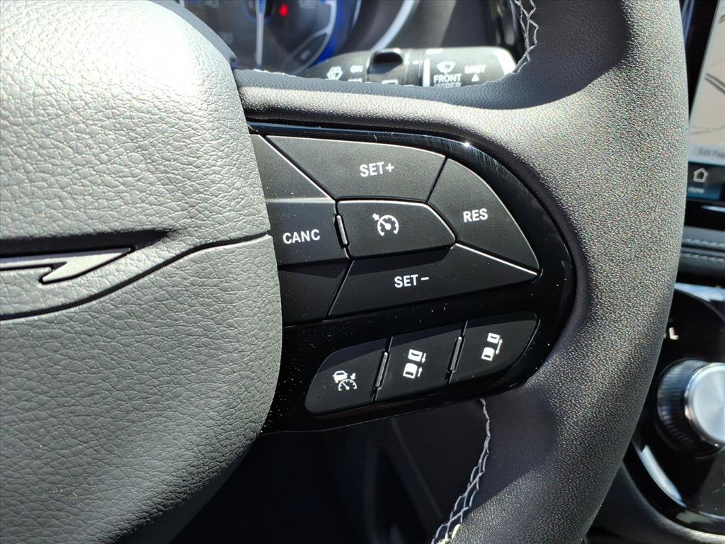 New 2027 Chrysler Pacifica Limited AWD/4WD image 24
