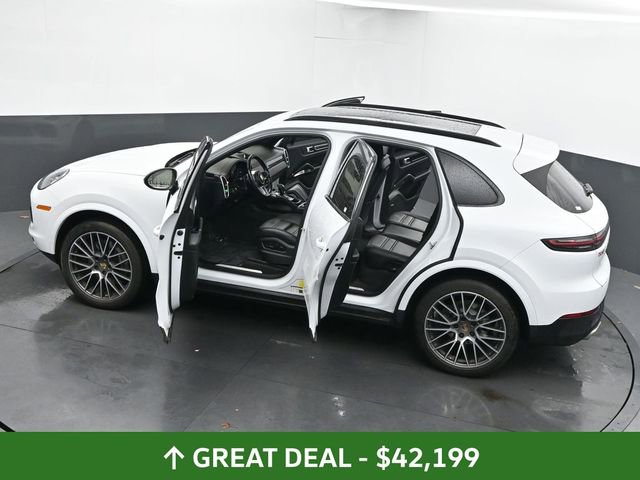 Used 2022 Porsche Cayenne image 64
