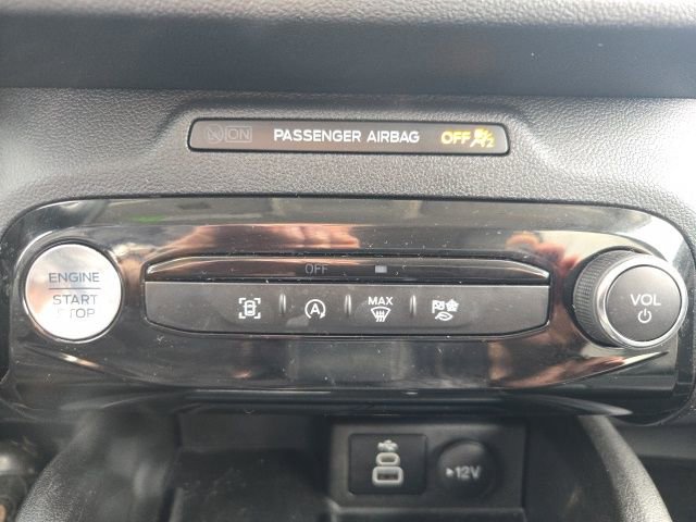 Used 2025 Ford Escape Platinum image 33