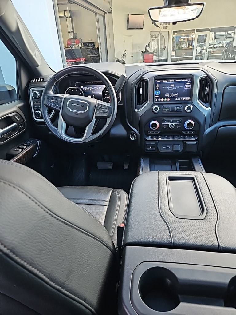 Used 2022 GMC Sierra 3500 Denali w/ Denali Ultimate Package image 25