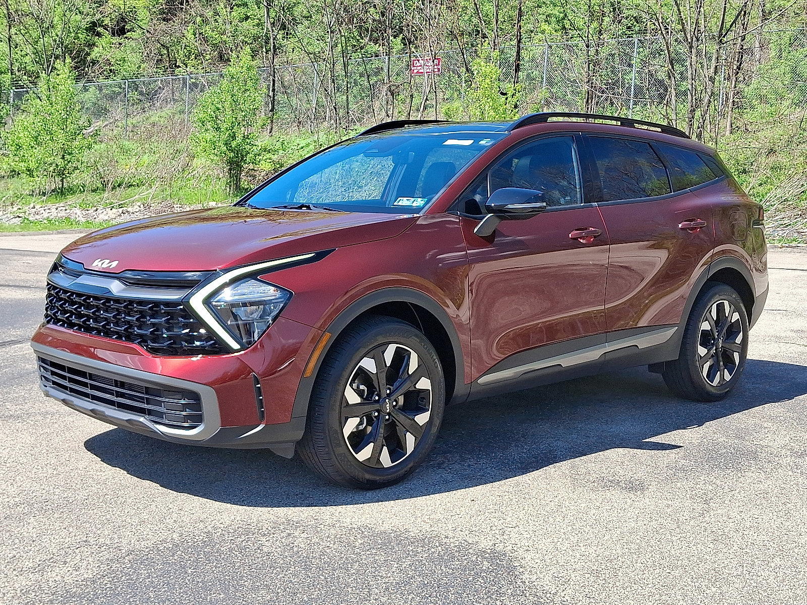 Used 2023 Kia Sportage X-Line w/ X-Line Premium Package AWD/4WD image 3