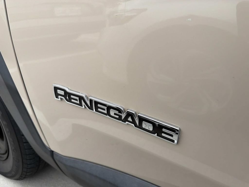 Used 2016 Jeep Renegade Sport w/ Power & Air Group FWD image 21