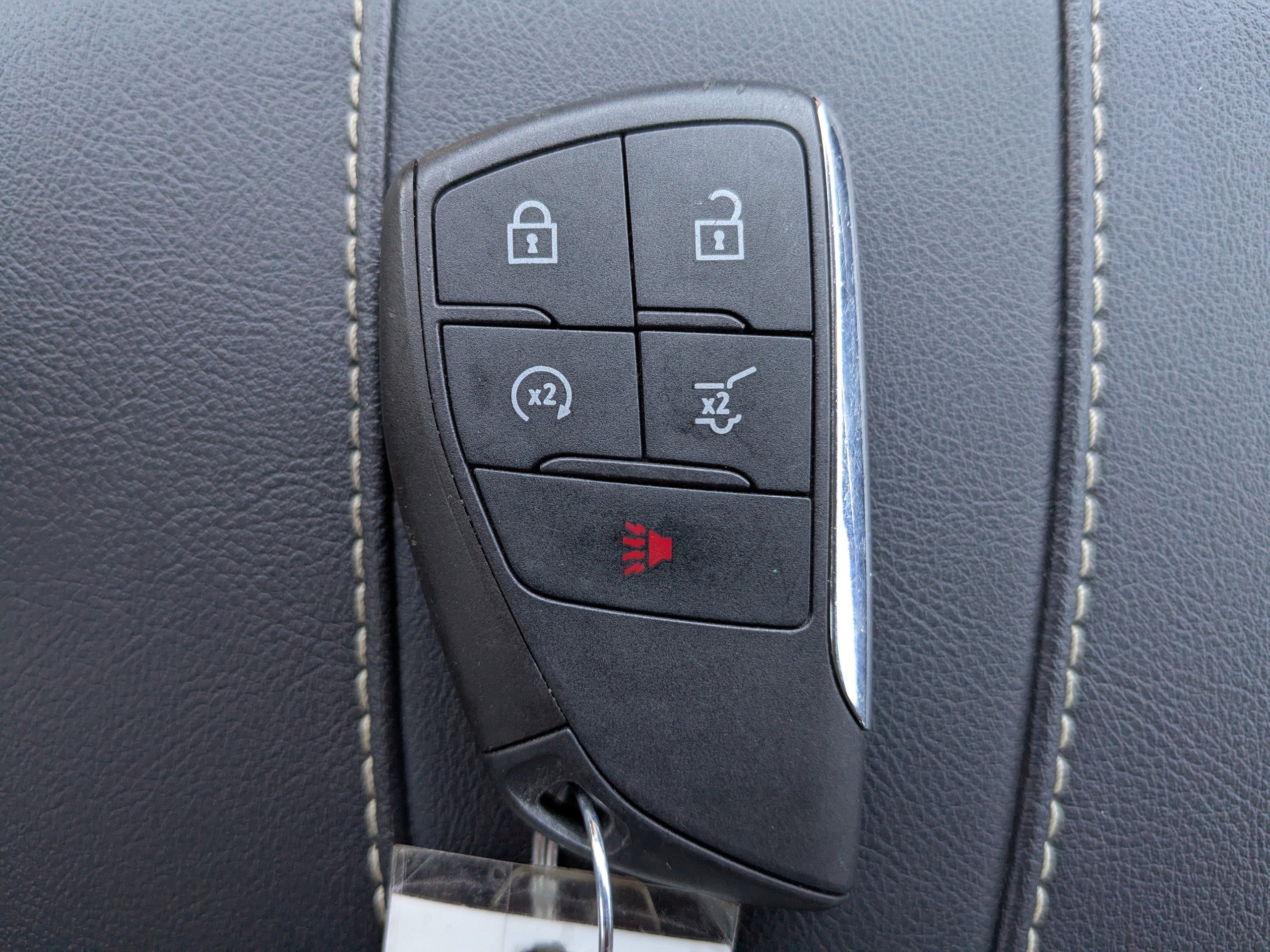 Used 2024 GMC Acadia Elevation image 31