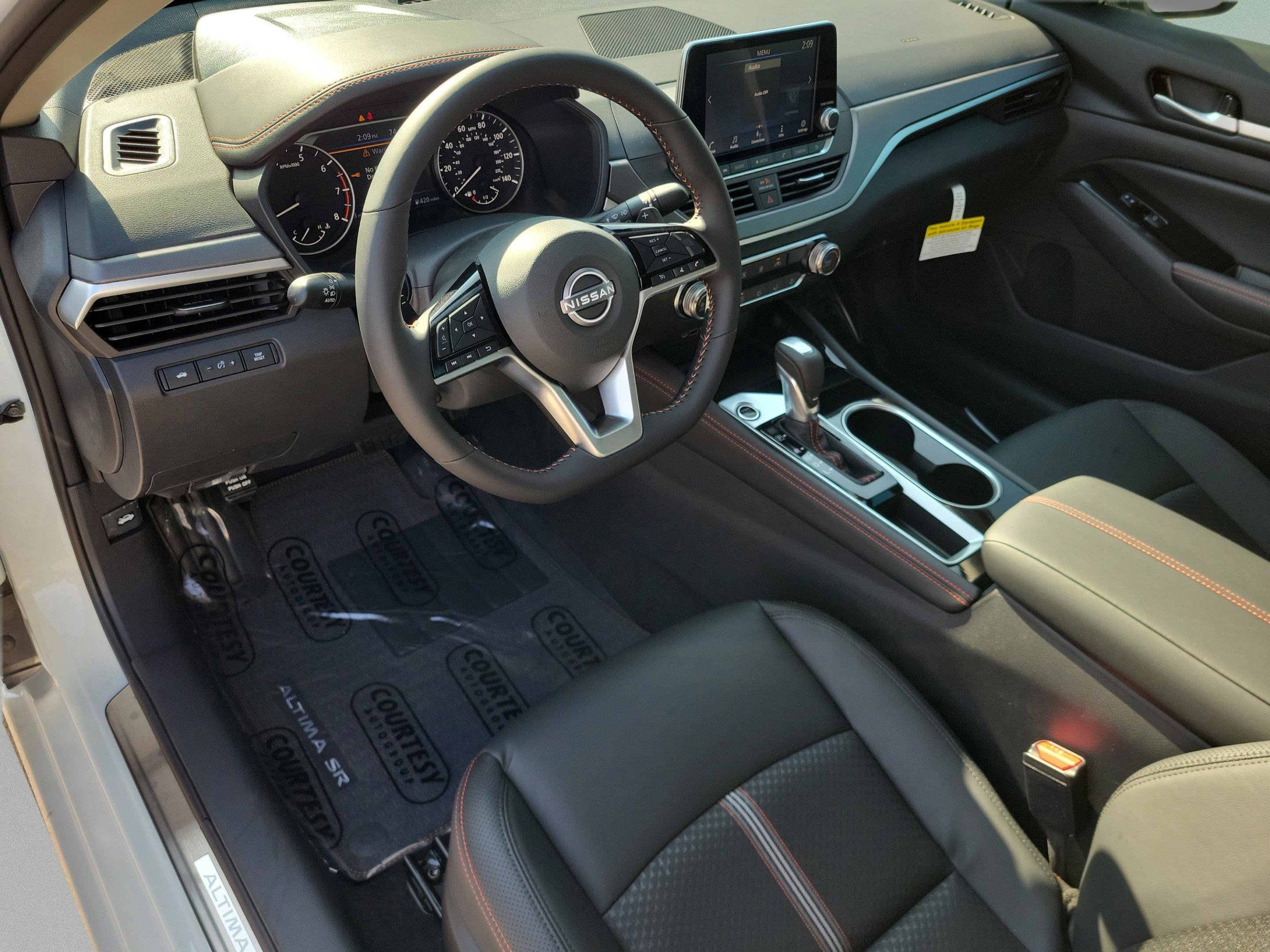 New 2025 Nissan Altima 2.5 SR FWD image 22