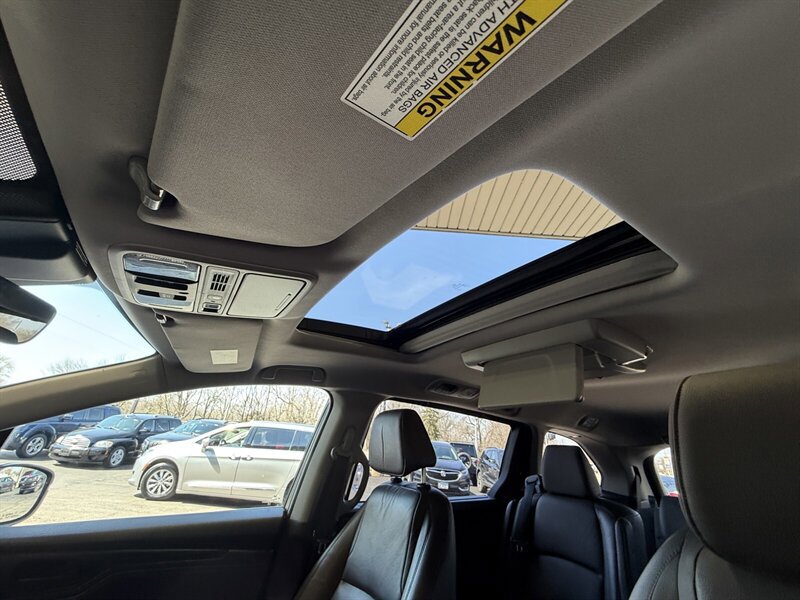 Used 2018 Honda Odyssey Touring image 30