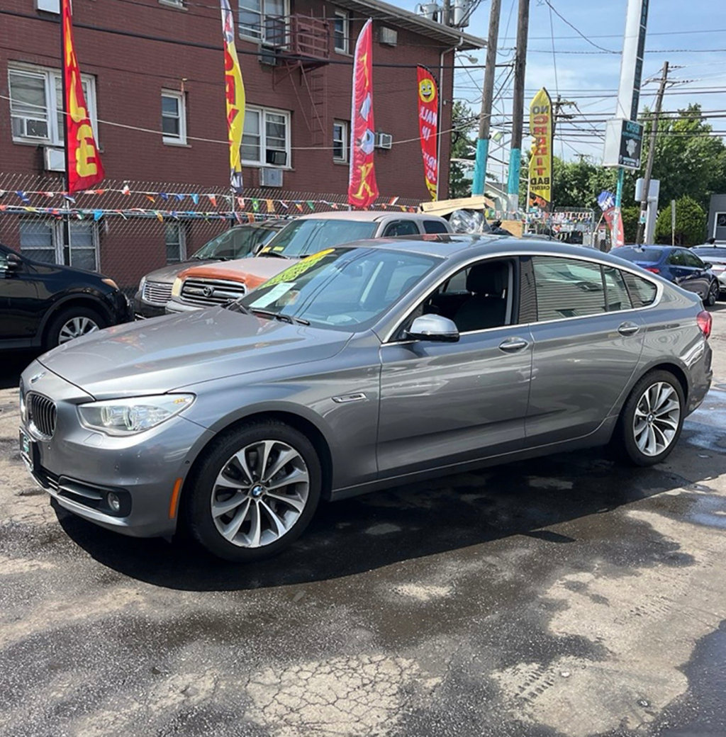Used 2017 BMW 535i Gran Turismo xDrive AWD/4WD image 3