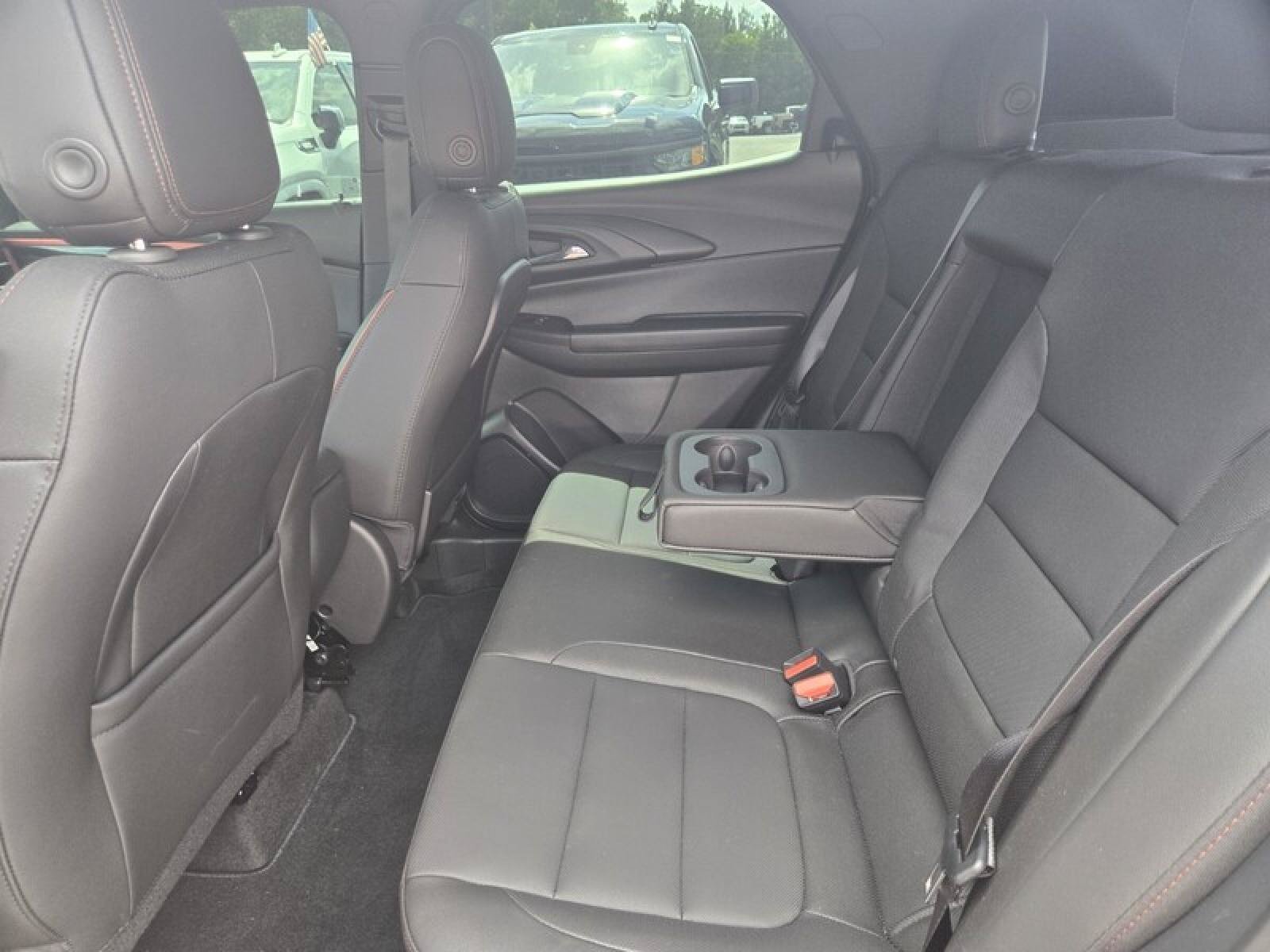 Used 2025 Chevrolet TrailBlazer RS w/ Driver Confidence Package FWD image 24