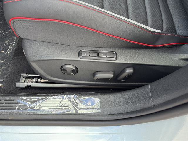 New 2026 Volkswagen GTI SE FWD image 15