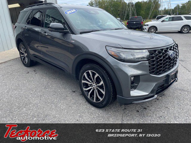 Used 2026 Ford Explorer ST-Line AWD/4WD image 1