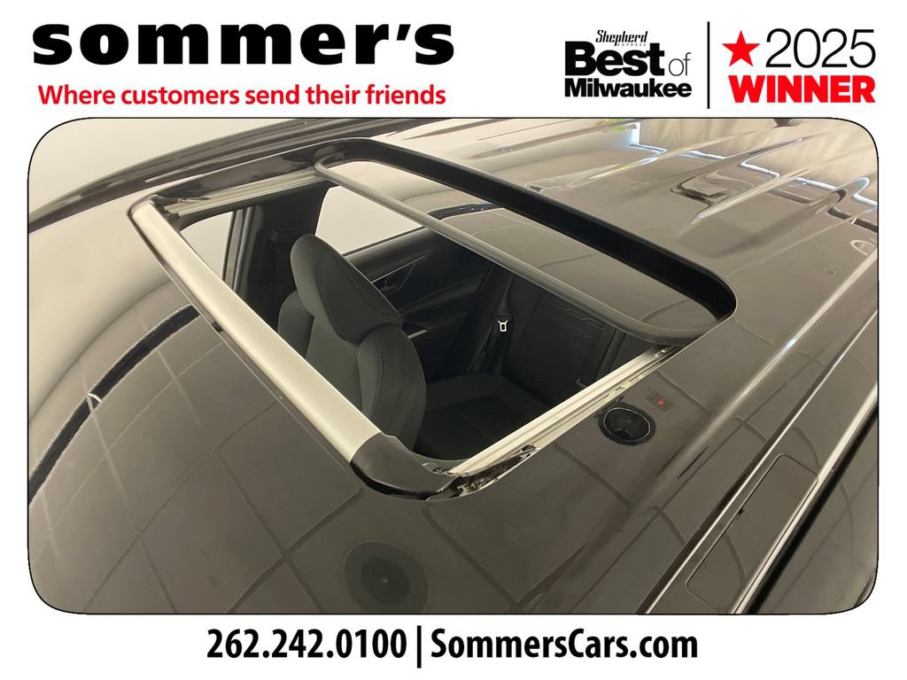 Used 2024 Toyota RAV4 SE w/ Convenience Package AWD/4WD image 18
