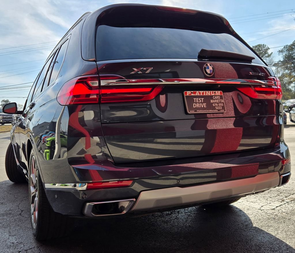 Used 2022 BMW X7 xDrive40i w/ Premium Package AWD/4WD image 5