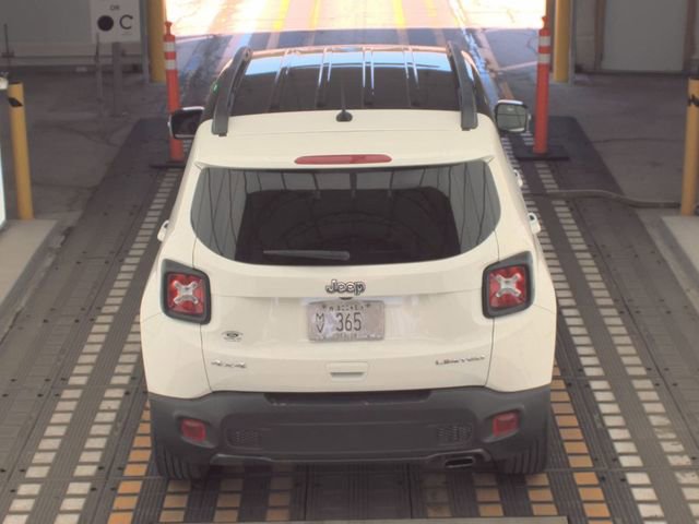 Used 2022 Jeep Renegade Limited AWD/4WD image 4