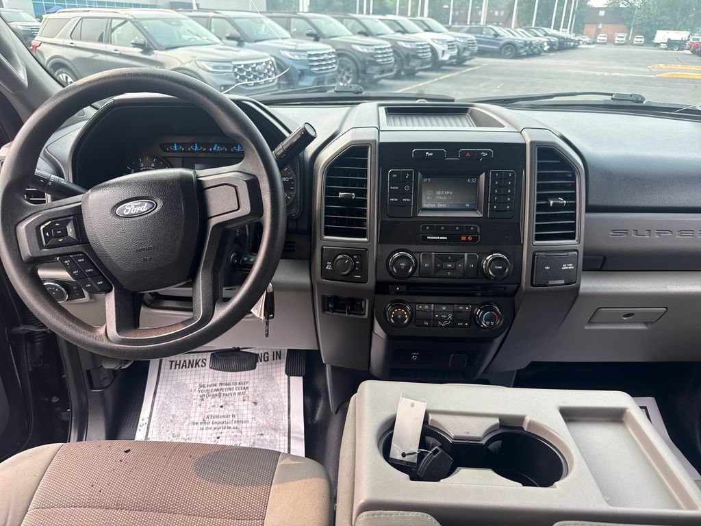Used 2017 Ford F250 XL w/ STX Appearance Package AWD/4WD image 27