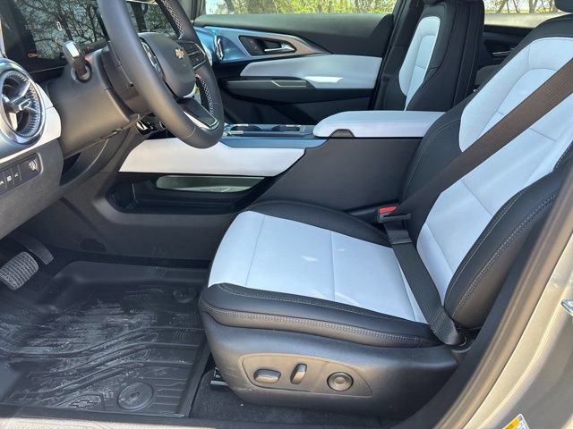 New 2026 Chevrolet Equinox EV LT FWD image 9
