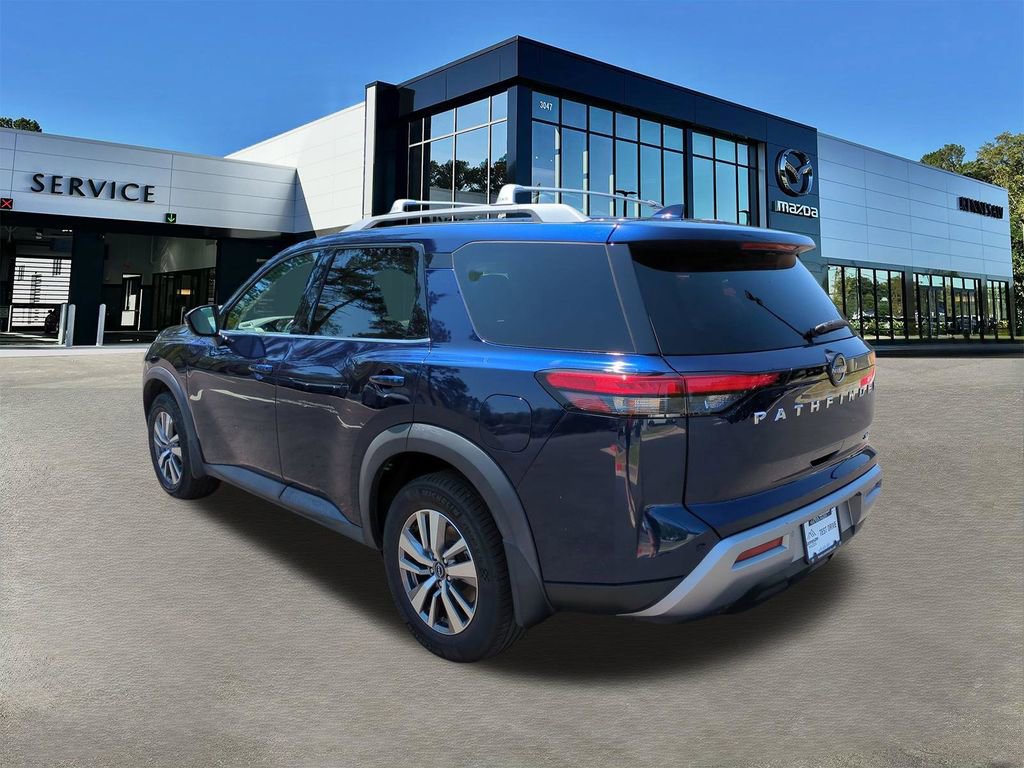 Used 2022 Nissan Pathfinder SL w/ Cargo Package image 6