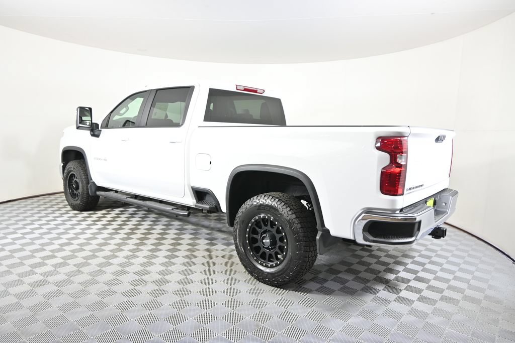 Used 2026 Chevrolet Silverado 3500 LT w/ Convenience Package AWD/4WD image 4