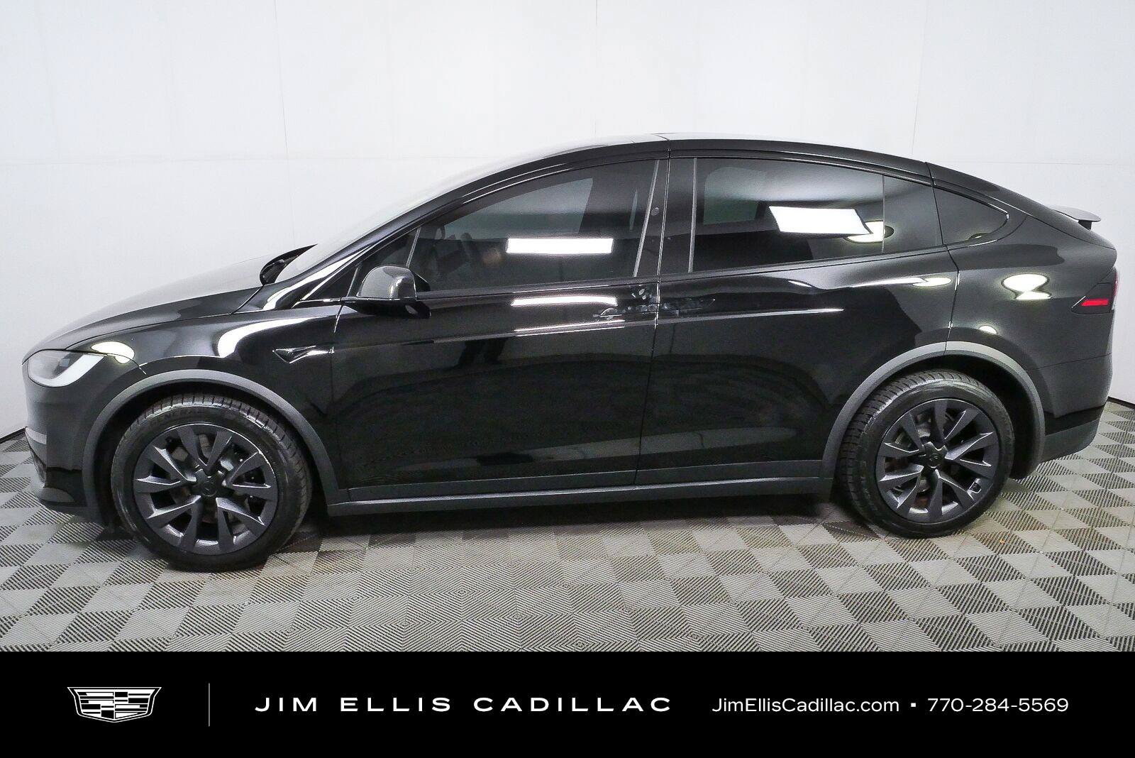 Used 2025 Tesla Model X AWD/4WD image 25