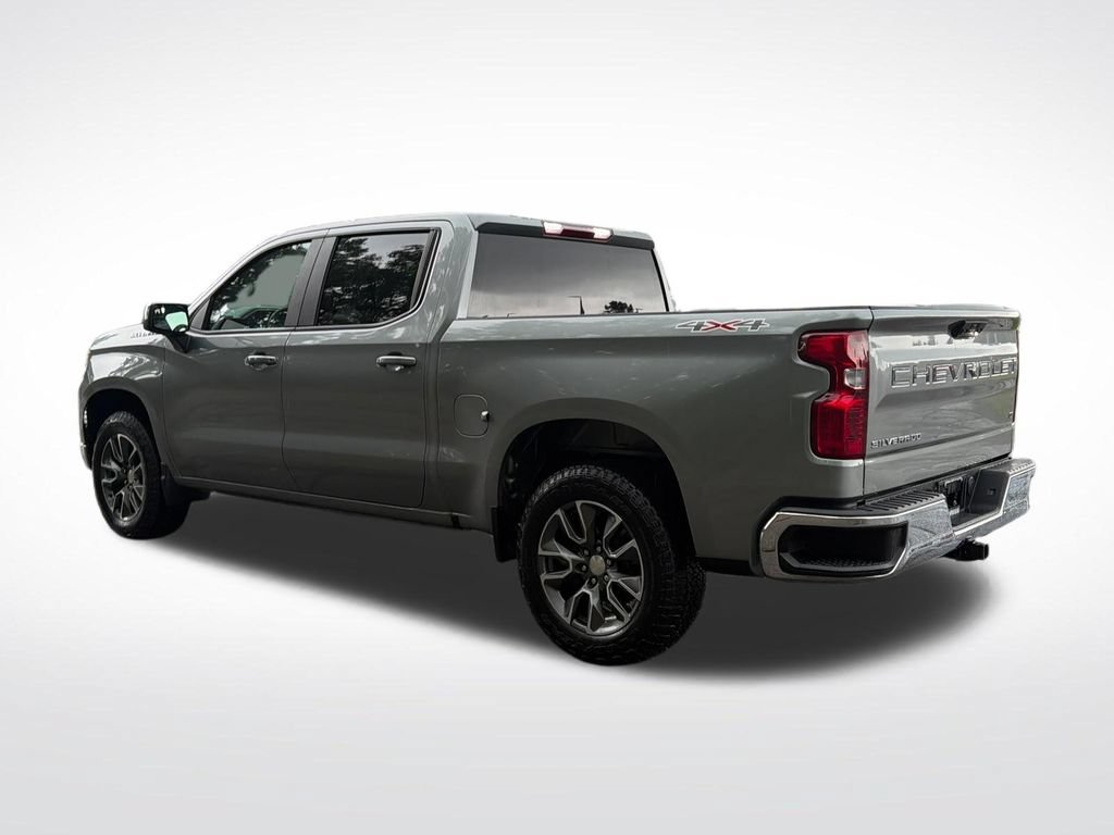 Used 2024 Chevrolet Silverado 1500 LT AWD/4WD video 3
