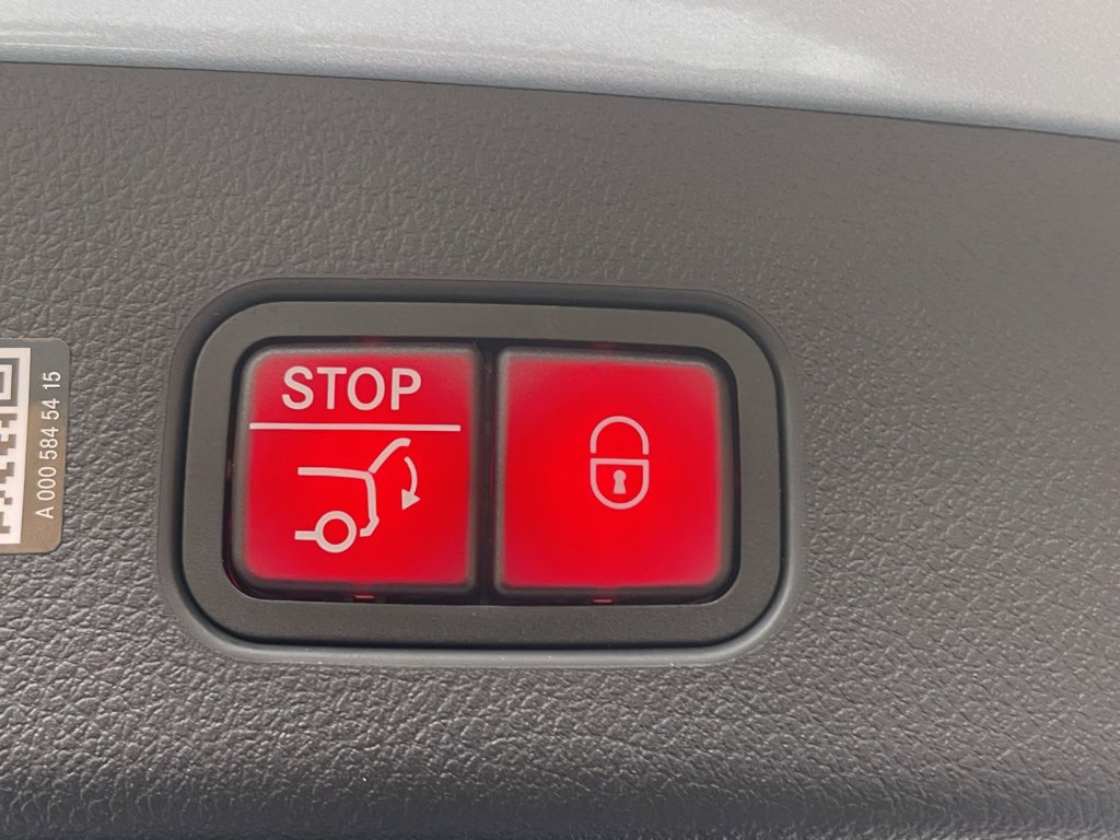 Used 2026 Mercedes-Benz GLC 300 4MATIC image 20