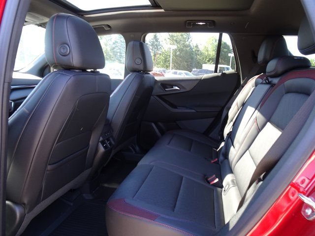 New 2026 Chevrolet Equinox RS w/ Convenience Package III AWD/4WD image 8