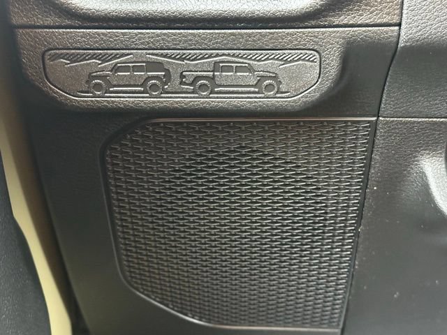 New 2026 Jeep Gladiator Sport AWD/4WD image 17