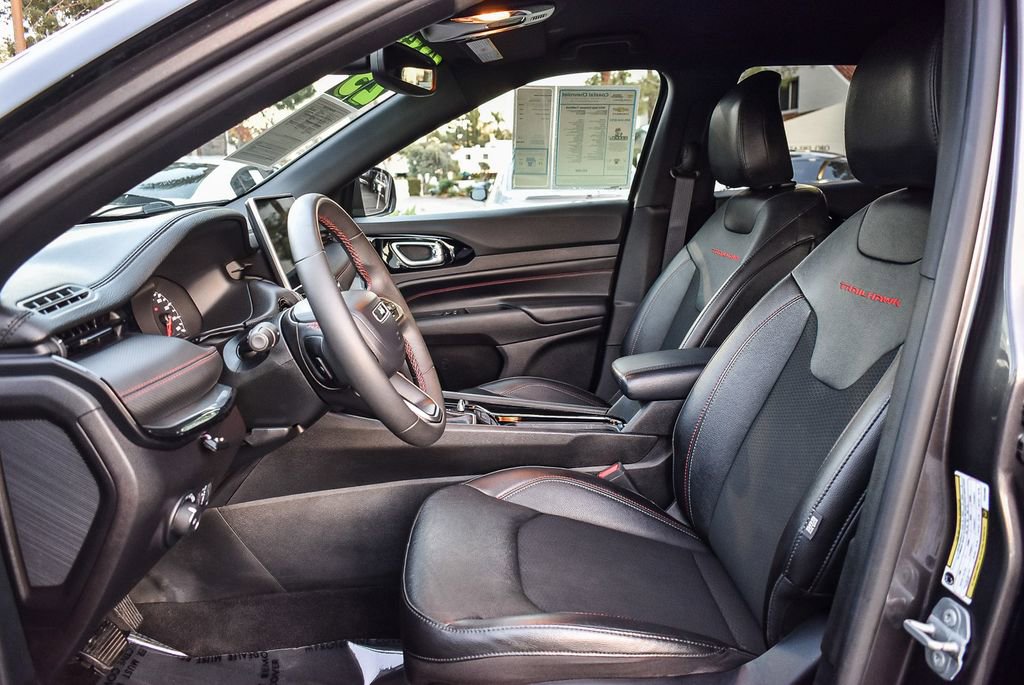 Used 2023 Jeep Compass Trailhawk image 17