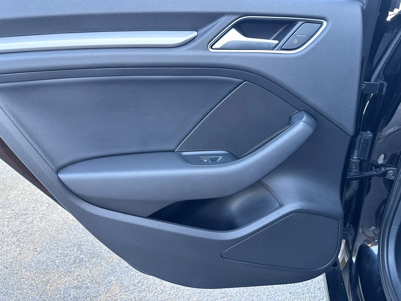 Used 2018 Audi A3 2.0T Premium image 33