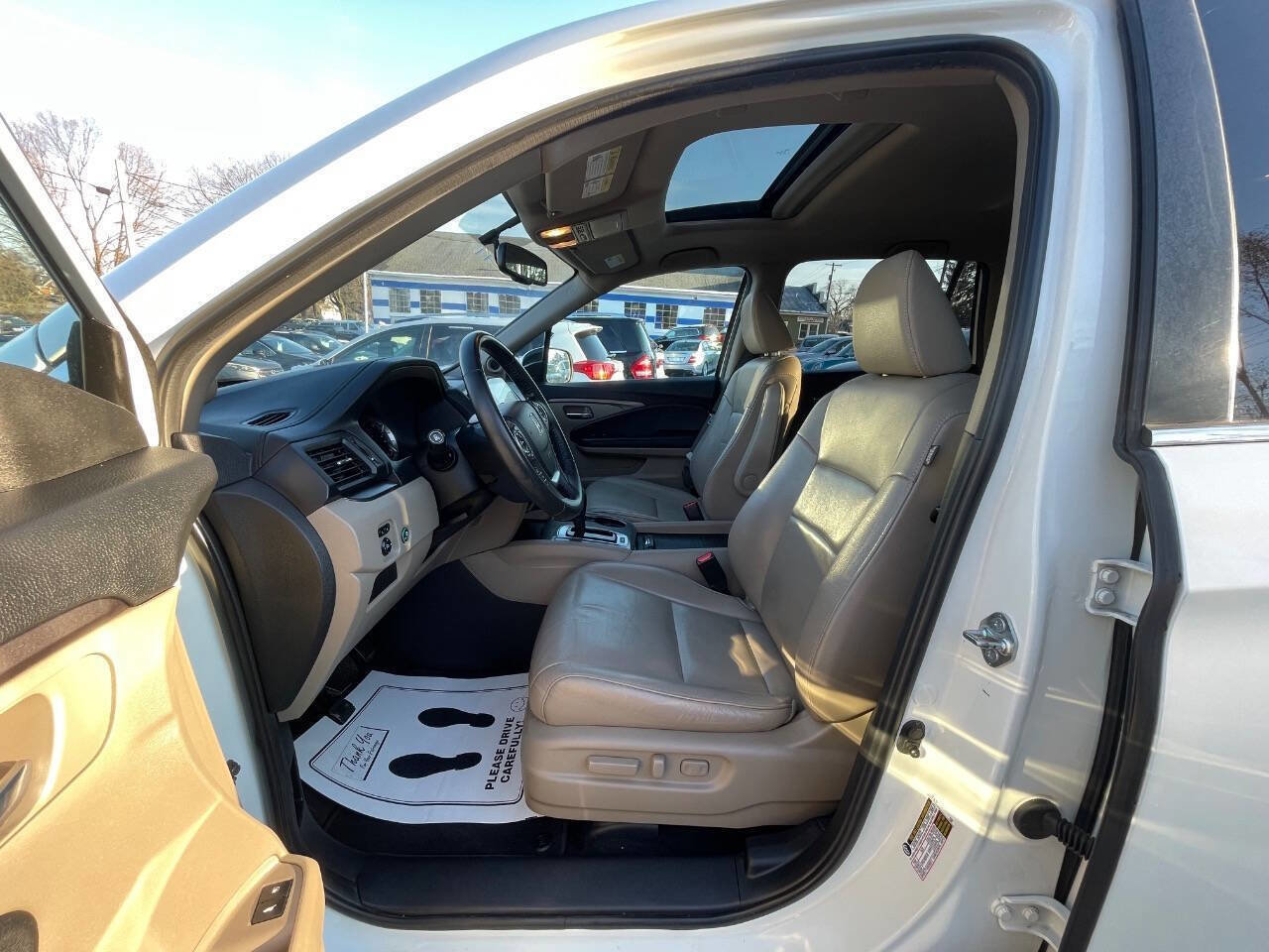 Used 2017 Honda Pilot EX-L image 10